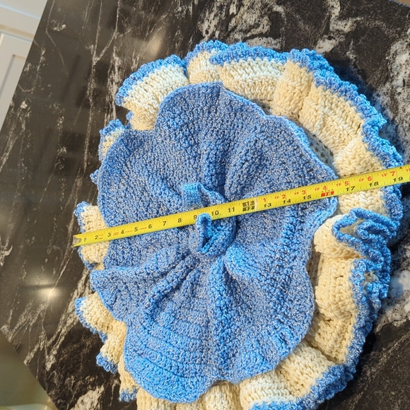 Doll Dress Vintage Handmade Layered/Tiered  Crochet. Doll not included! - Picture 9 of 13